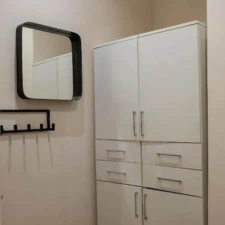 Lägenhet Stylish 3-br Apartment: High Ceilings, 2 Baths Istanbul